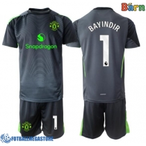 Fotballdrakt Barn Manchester United Altay Bayindir #1 Keeper Bortedraktsett 2025-26 Kortermet (+ Korte bukser)